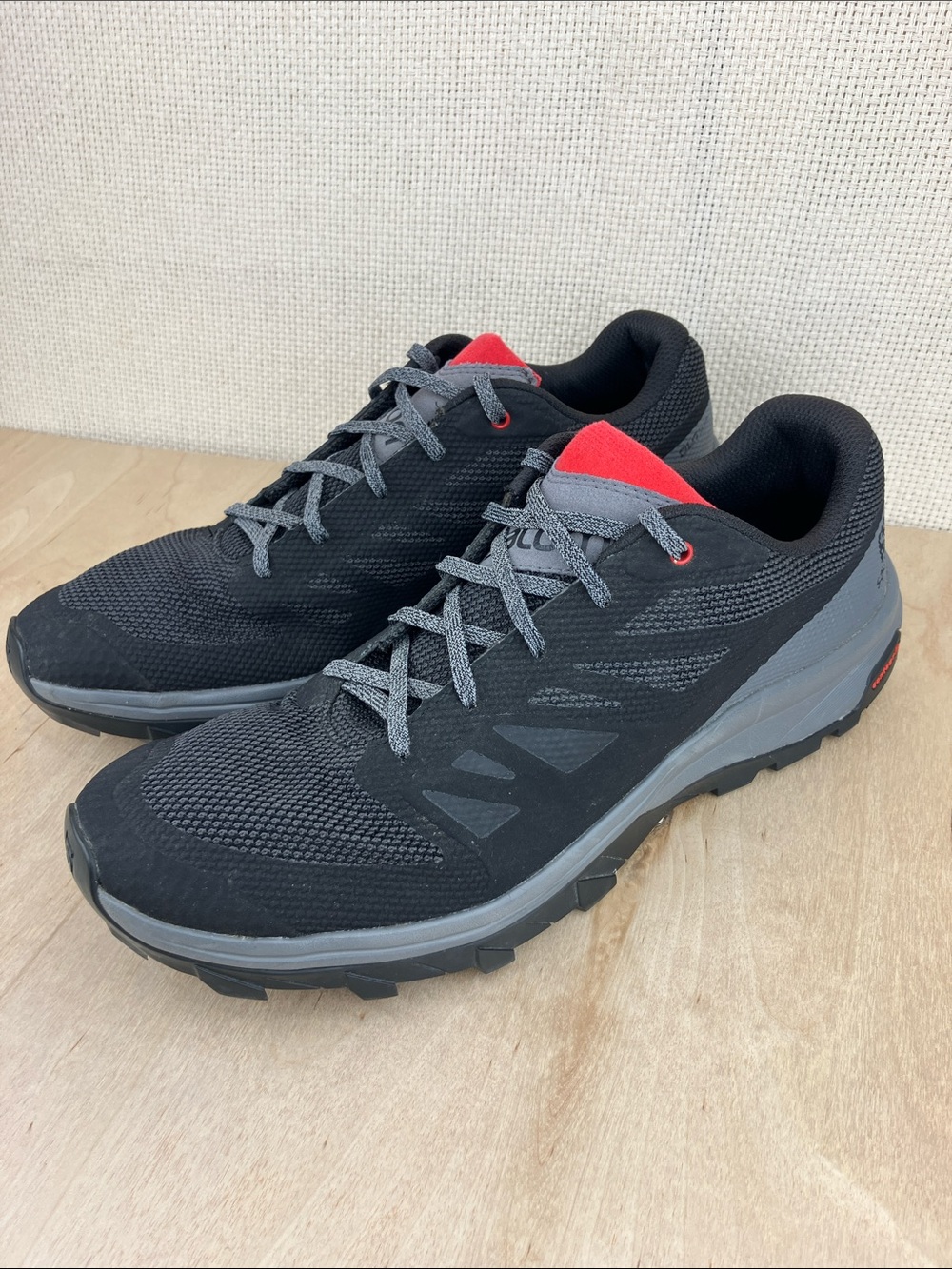 Salomon Outline Trail Hiking Shoes Black Grey Red Men's 11